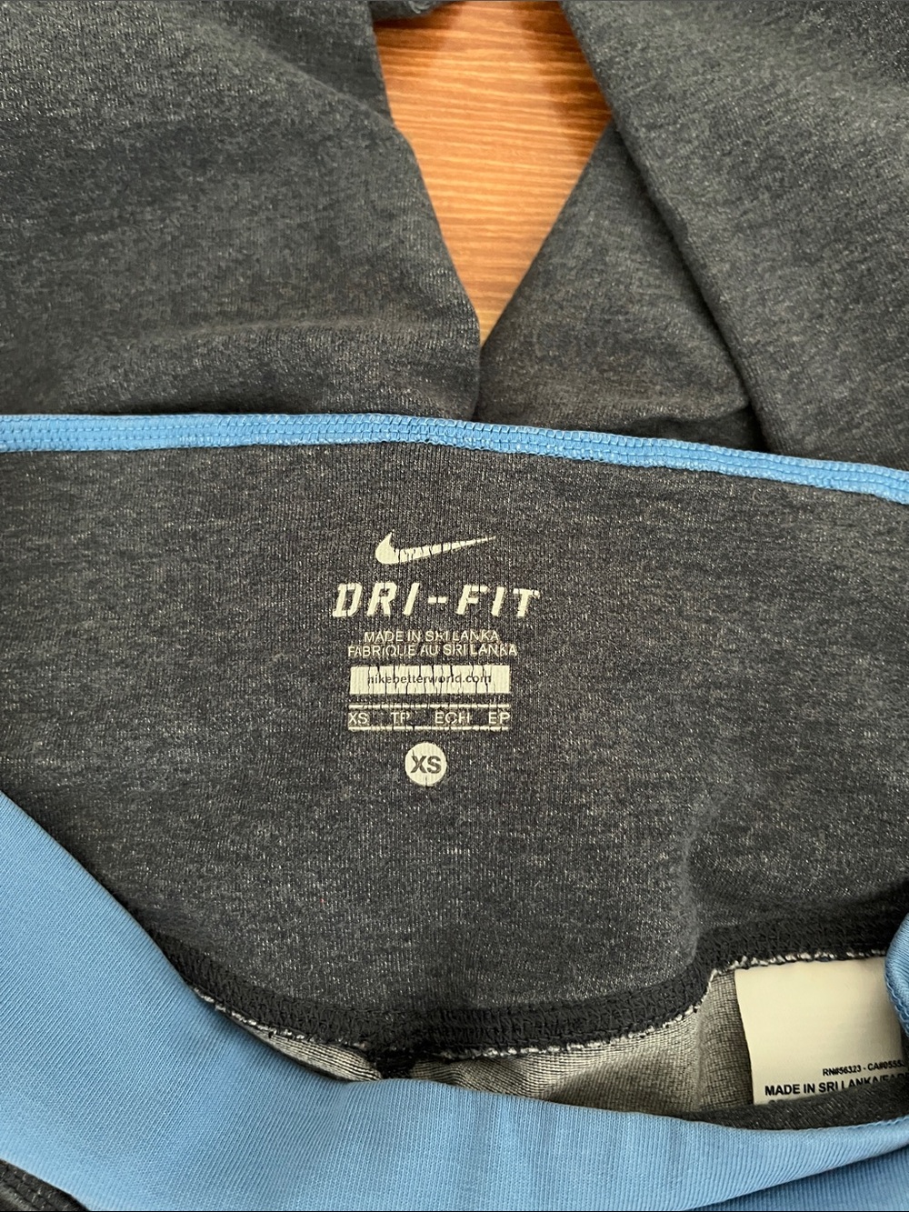 Nike Dri-Fit Cropped Workout Leggings - Picture 2 of 3